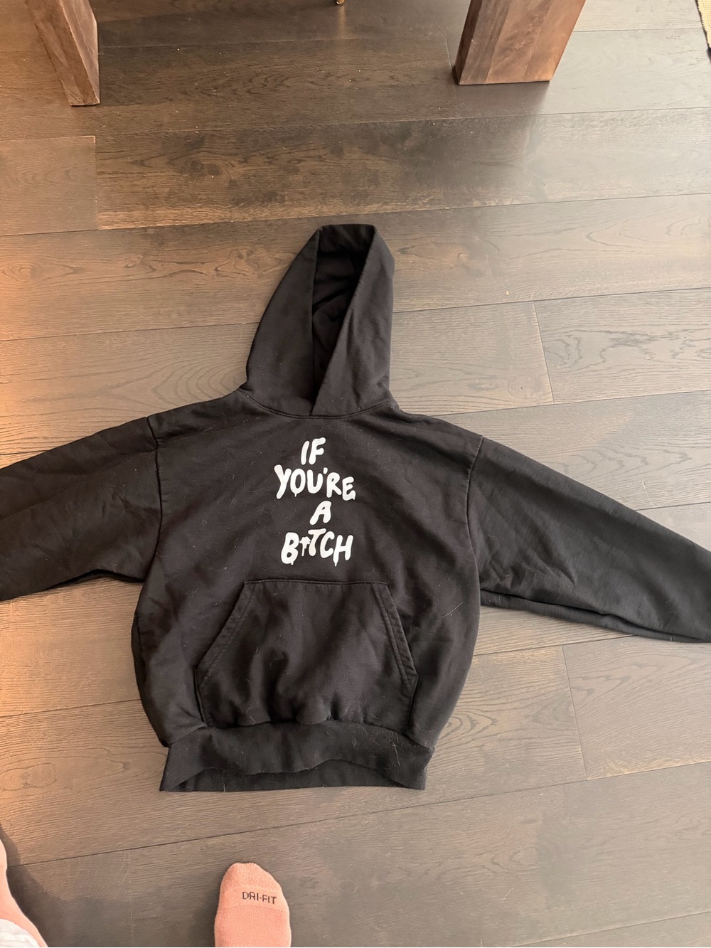 NWT BAD BOSS SWEATSHIRT If you're a b** hoodie size M black SELLING NETFLIX - Picture 2 of 5
